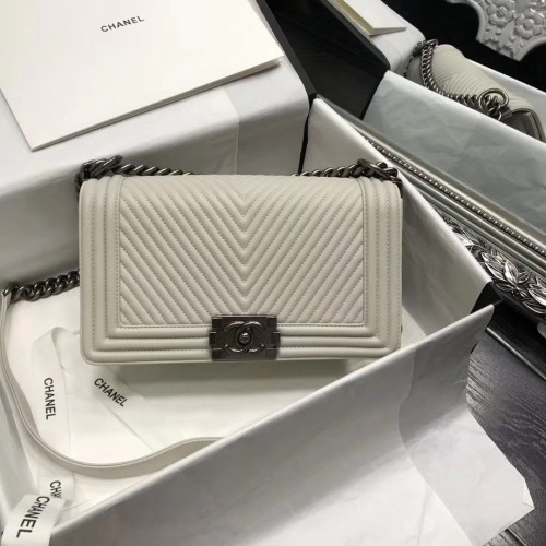 Chanel Boy Bag White 25cm CBoy42114667888 